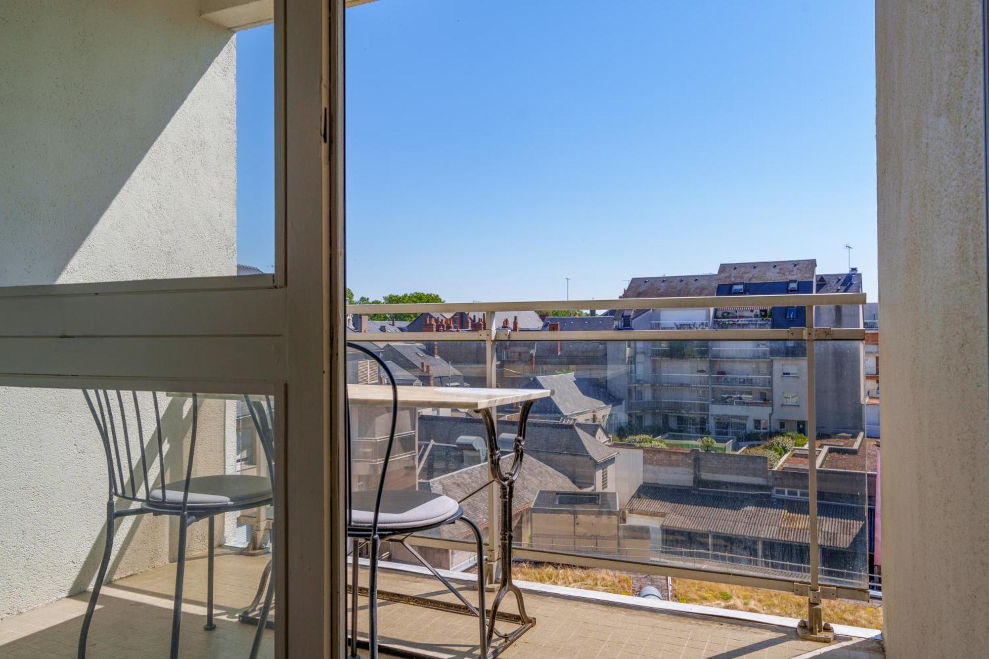 Appartement Tours Centre Avec Parking 4 P Eksteriør bilde
