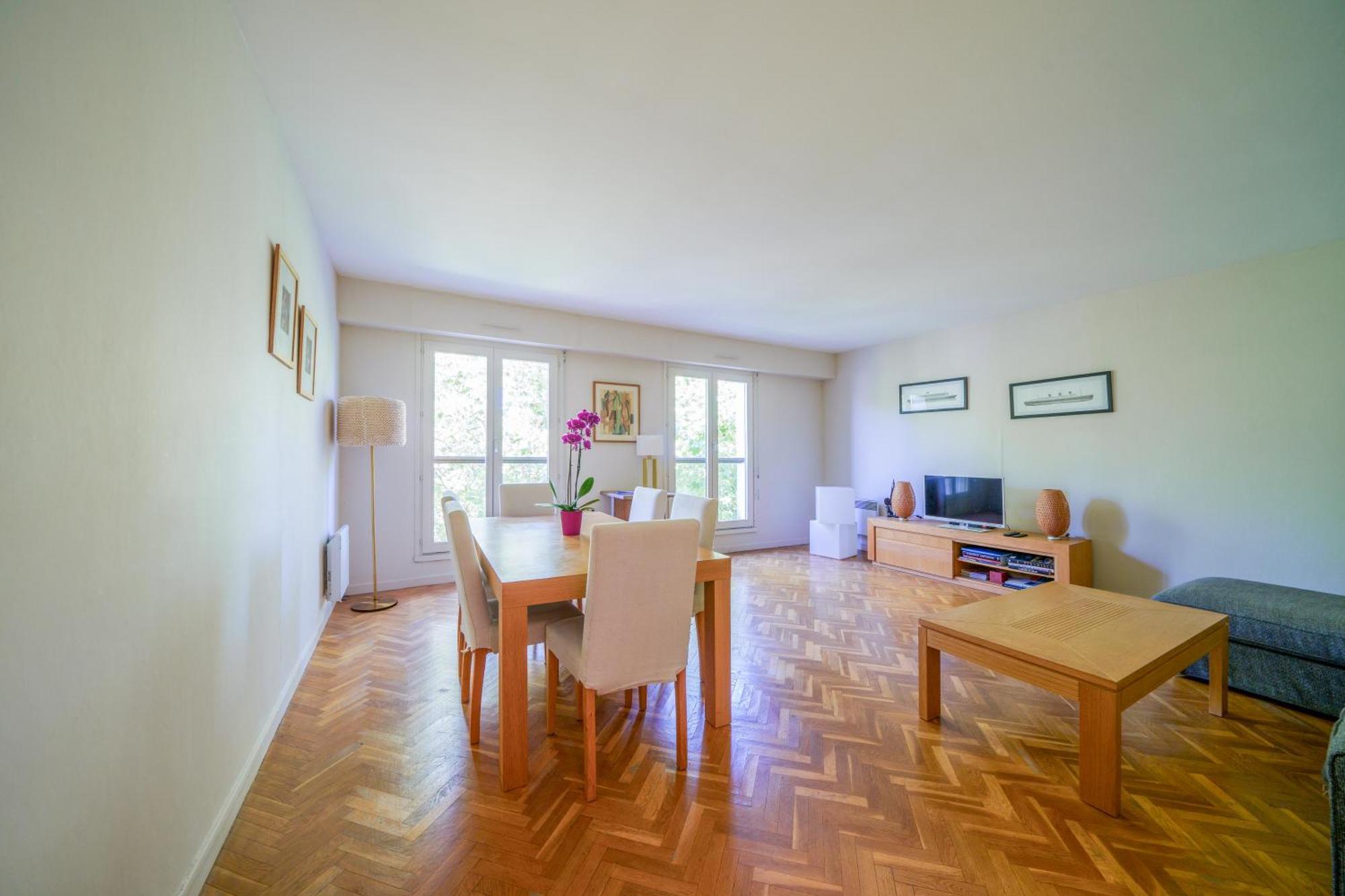 Appartement Tours Centre Avec Parking 4 P Eksteriør bilde